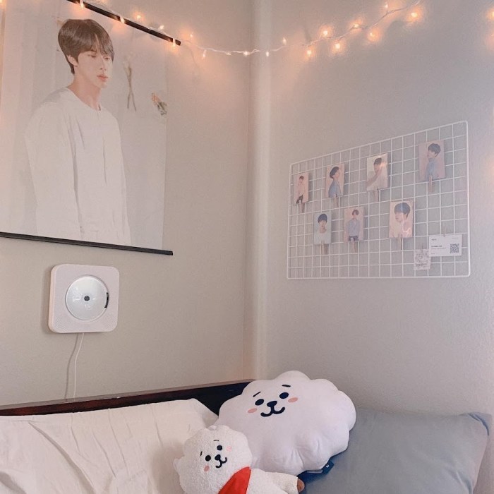 How to decorate your room kpop style