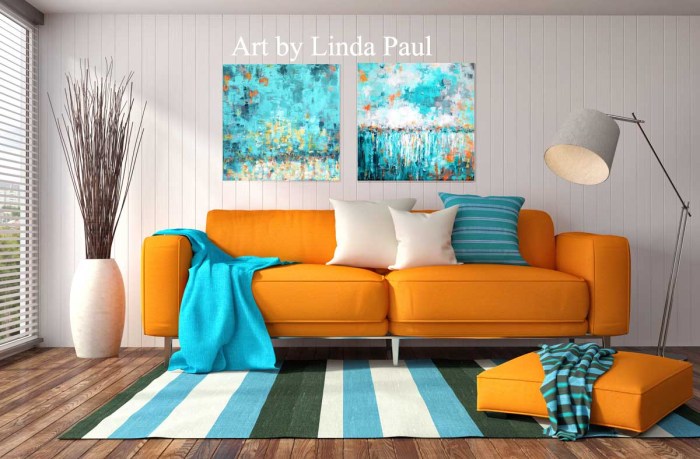 How to decorate room with paintings